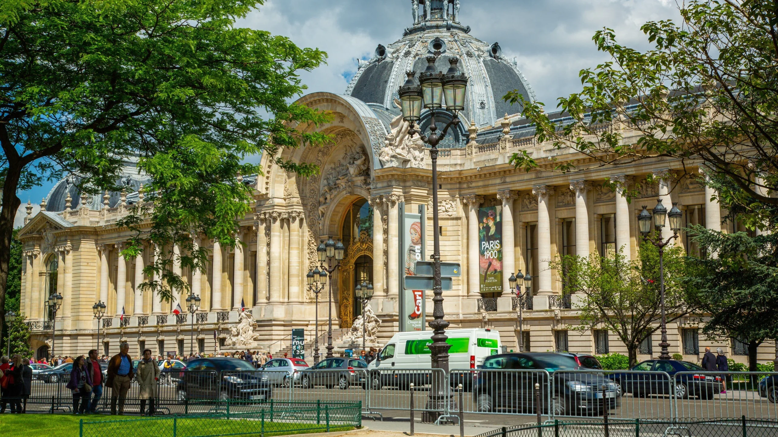 Read more about the article Discover Weed in Paris