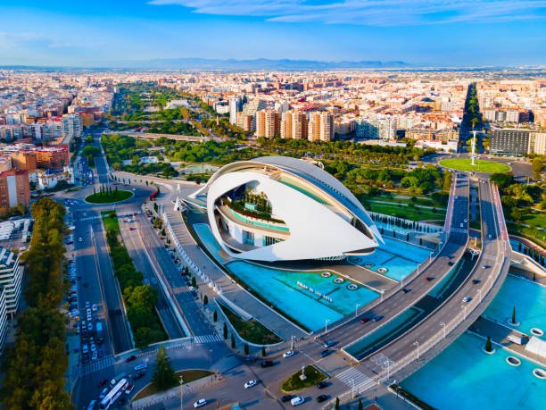 Read more about the article Discover Weed in Valencia